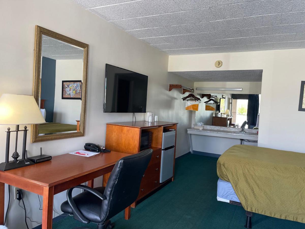 Hotel Horseshoe Curve